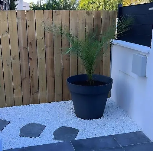 Вилла Maison Jardin Paisible 1 Мериньяк